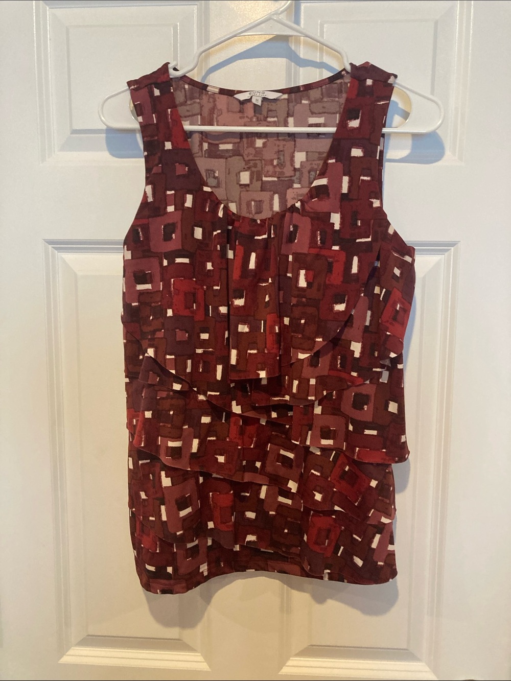 ALFRED SUNG Burgundy and Cream Geometric Ruffle Sleeveless Camisole